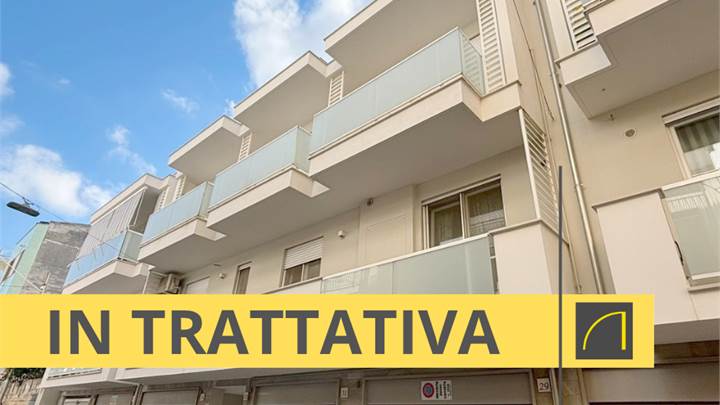 GRAZIOSO TRIVANI CON BOX AUTO