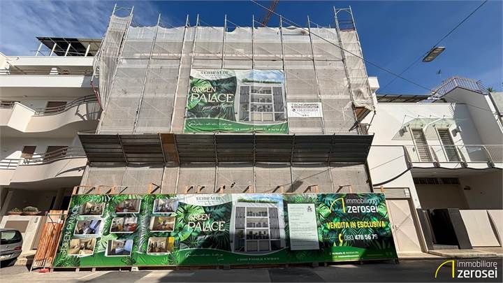 GREEN PALACE - TERZO PIANO CON BOX